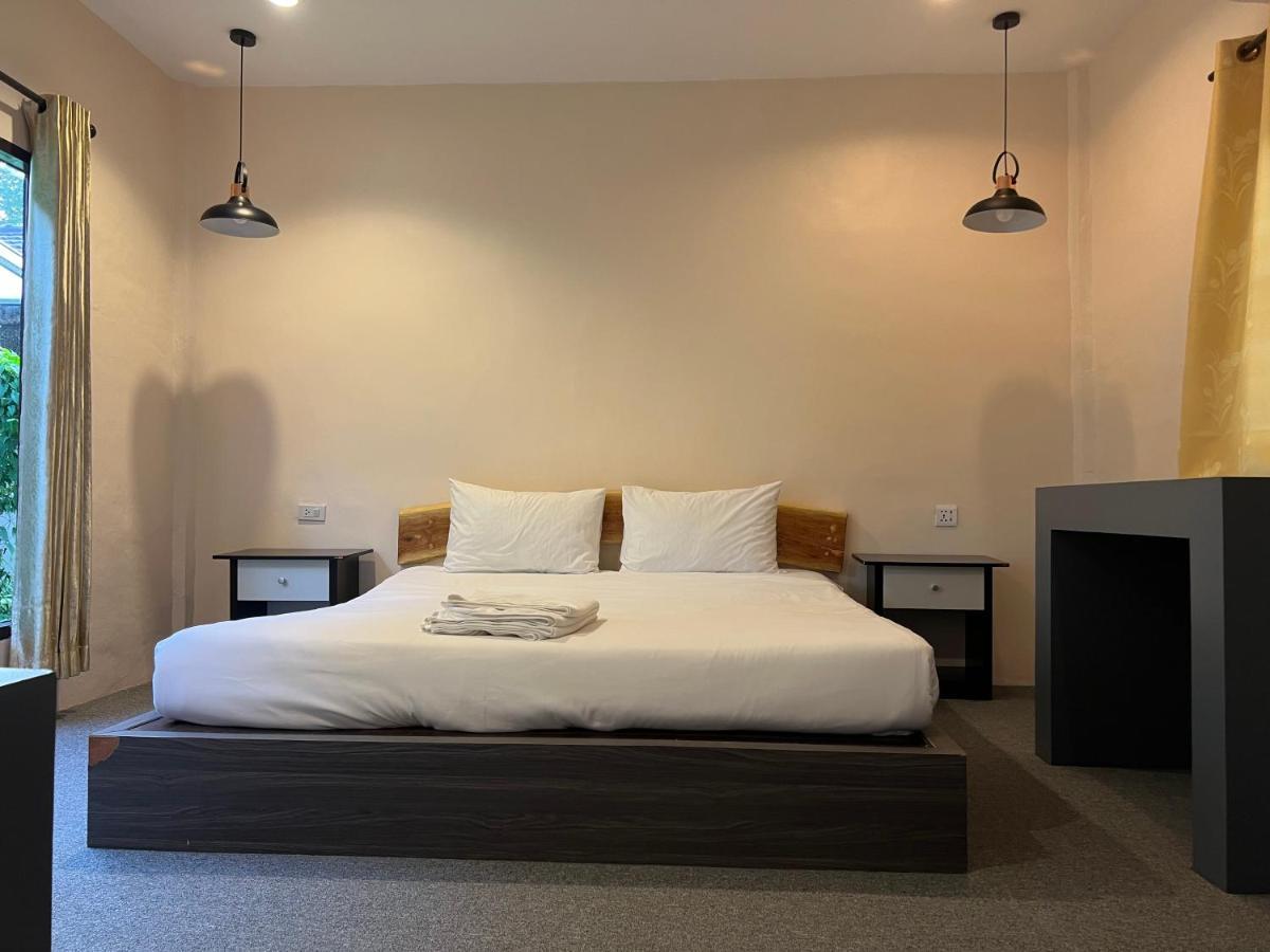 Hotell Vivi Phuket